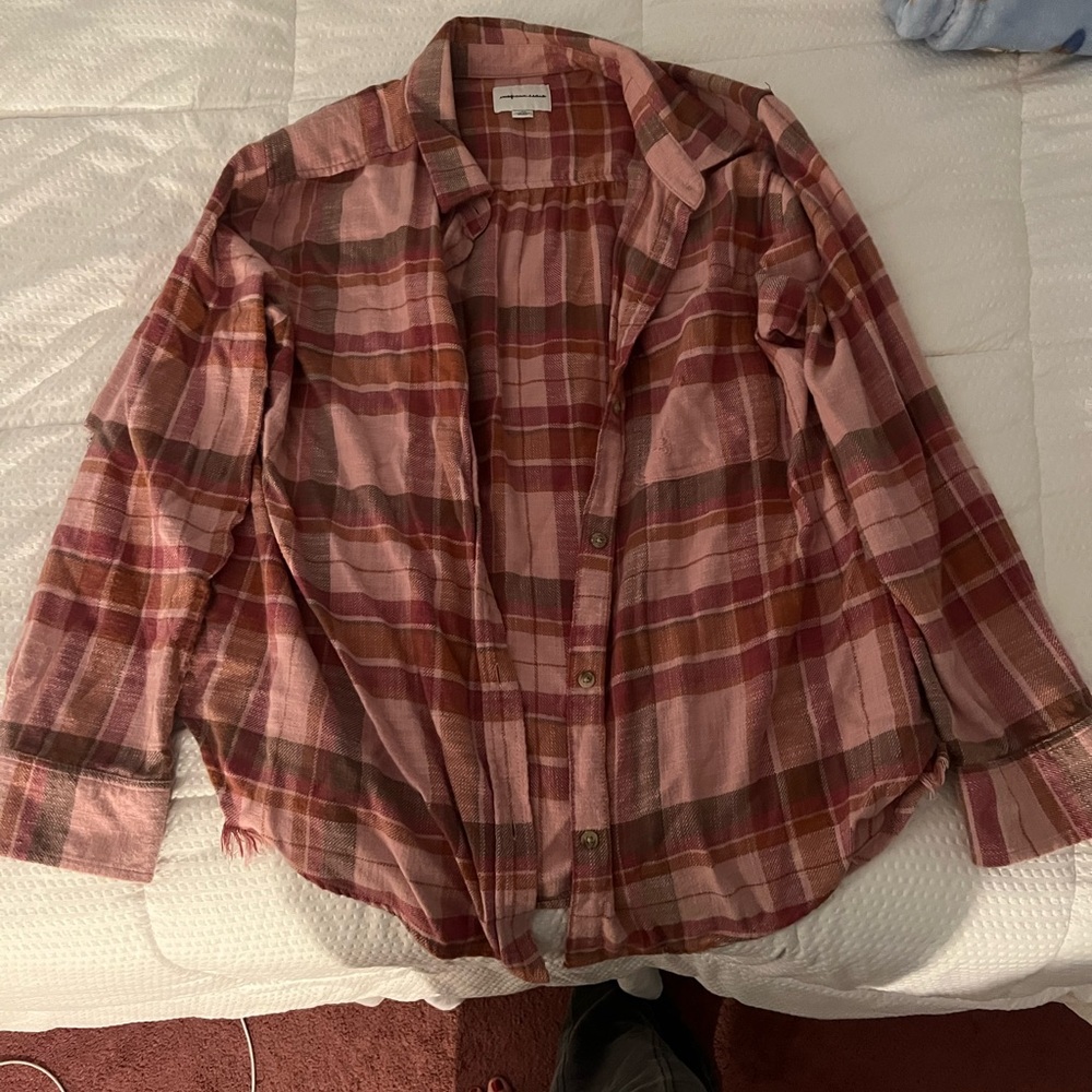 American Eagle Pink Plaid distressed Button-Up Shirt